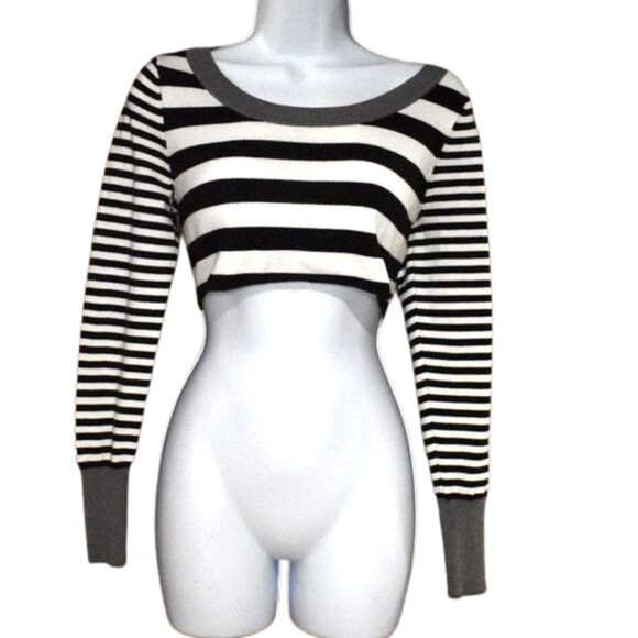 Striped Cropped Long Sleeve Sweater Size Small Soft Comfy - Picture 1 of 10
